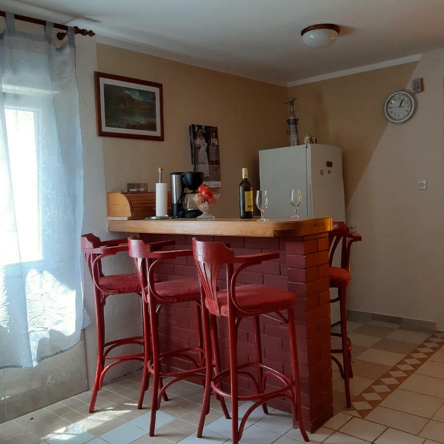 Apartment "Mislav" Ґорні Карин Екстер'єр фото